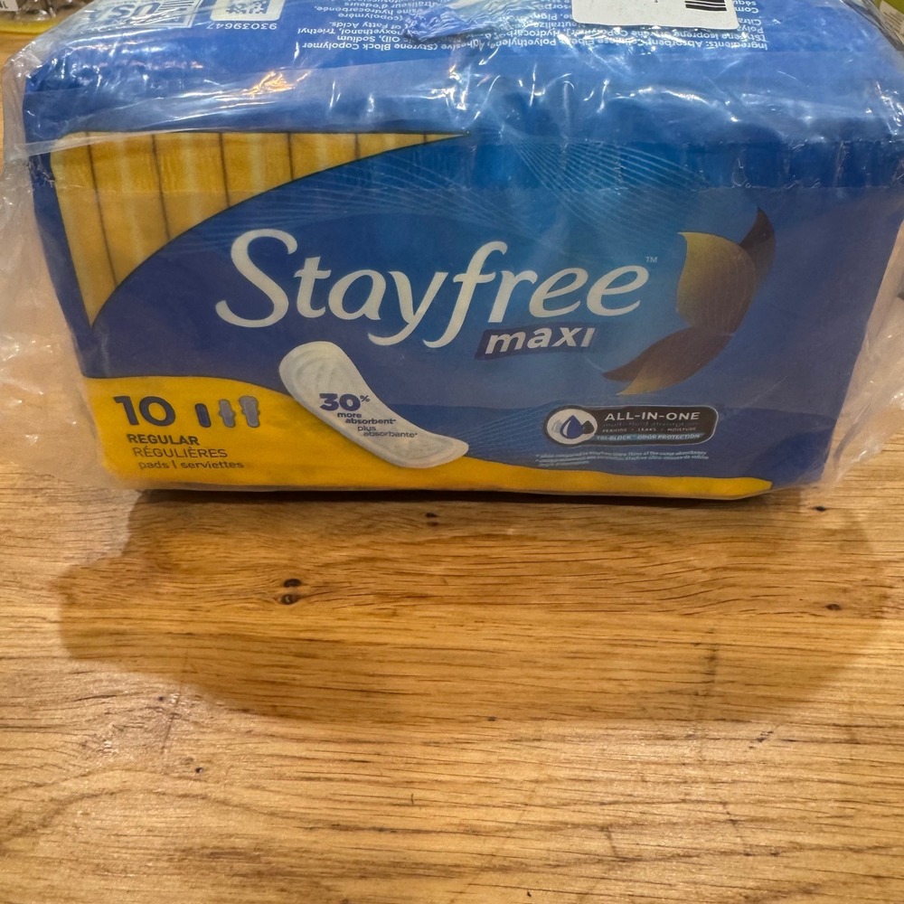 Stayfree Maxi Regular Pads All-In-One Protection 30 Count Total 3 Packs of 10